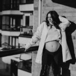 Jessie J Instagram - A year ago today I did a 4 min photo shoot on my hotel balcony with my sister @hannah.macgregor.photo.film Luckily she is an incredible photographer because I was a hungry hormonal impatient model. But she got the shot 😂🤍 Love you sis