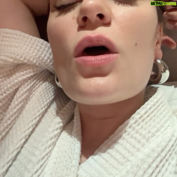 Jessie J Instagram - I think it’s safe to say if there’s one thing I’m SURE of in life at the moment. Is that I struggle when I’m not being open and honest with how I’m feeling. Whether it’s with my family and friends or on here with you lot who care and my fans. So here goes… I’m not myself, haven’t been for a while. I know I will come back and my spark will return. It’s been gone before and returned even brighter. I always know there is sunshine after a storm. I’m just acknowledging that it’s not as strong as it once was right now. This isn’t just about becoming a new Mum, and that also isn’t a valid reason to accept it. (Incase any new Mums feel it might be) 🫂 It’s an accumulation of events and feelings and things that have altered my normal recently. I’m processing it all and taking my time with it. In some of it I am finding so much clarity and joy and in other parts. I am exhausted and sad a lot. What I’ve come to realise is that I need to be in the moment. And this is the moment. So I’m going to be here until it passes. Which it will. Life is 🌊 and a 🎢 I refuse to get off because the ride is a little scary. Last pic is one of my injuries from falling off the stage, a fat 🖕🏻which is fitting as it’s what I do to my brain most days so it knows I’m not f***ing with it feeling like this. Here’s to holding onto the lightening bolts of joy we feel just for a split second when we are sad and holding onto them so they grow. 🪄 Also not me walking off the stage all cocky for my last show of the year, and RAKAKAKAKAKA down the stairs I went. 👍🏻 Honest