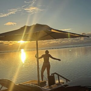 Jessie J Instagram - Im not afraid to admit that I have got a little lost along the way for various reasons recently with self love. 
This is a hard reminder I am still here alive and will burn if I don’t put factor 50 on dat ass.