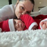 Jessie J Instagram - 🎅🏼 Gotta get his rest and a mani pedi obvs 💅🏻 Big night tonight 🛷 Last pic tho 😭 Napland