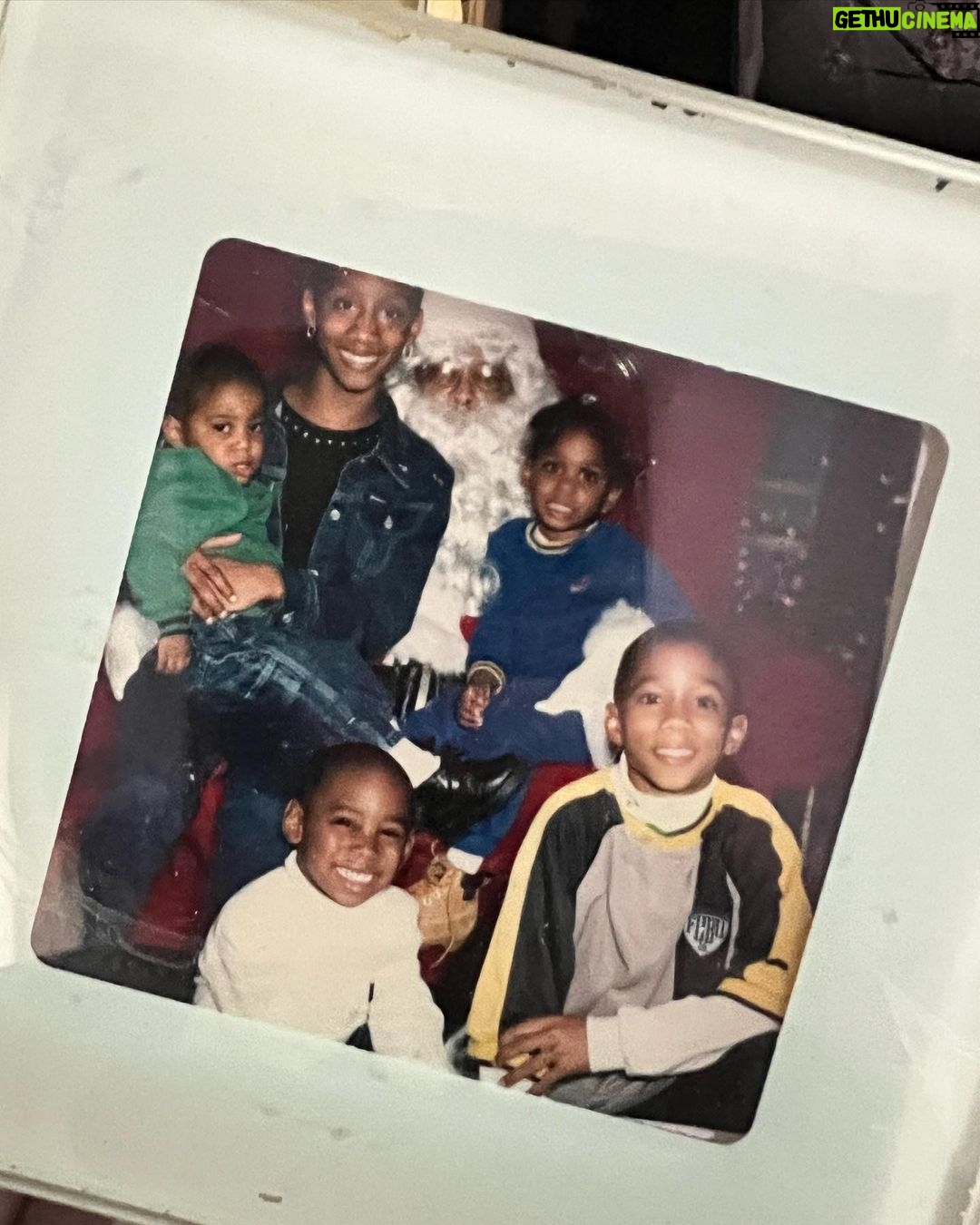 Jessie T. Usher Instagram - one of the perks of visiting grandmas house - the throwback pics you find 😂