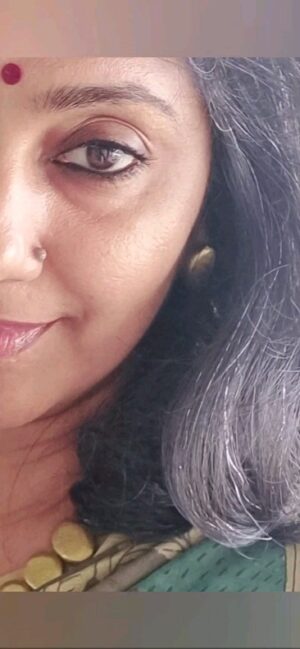 Jhansi Instagram - Hand-made terracotta jewelry by @zumkhi 
Hand painted kalamkari saree 
And here I am proudly featuring the self-made woman.
