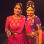 Jhansi Instagram - World theatre day I thank everyone who is an integral part in my theatre journey 🙏. @uttejartiste @vamsee.chaganti @deepikareddydeepanjali @halfboilboi @3ll.3ll @john_basheer @chetanaraviraj @raviraj_actor #Rammohan @praveka.surapaneni @goutam_k_boppan @manipavitra Thank you all for believing in my madness. Gurubhyo namaha @tanikellabharani #Rallapali garu #deekshit garu
