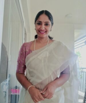 Jhansi Instagram - On a FEELING GOOD day,  in my favorite saree.