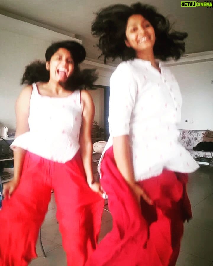 Jhansi Instagram - Jumping japang sisters! Me & @mercurial_zen Feel the energy.