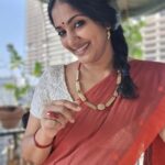 Jhansi Instagram - WRAPPED IN LOVE, ADORNED WITH PASSION. My soul sister's love is as pure as this khadi saree she sent, I am wrapped in love. @ramalakshmimedapati The passion I am adorning is an amalgamation of 2 crafts, ceramic casting and metal forging. Sharing a passionate craft from Manreeth's Hand casted metal and thread jewelry from scrap metals . Happy Sunday 😊 #handloom #handmadejewelry