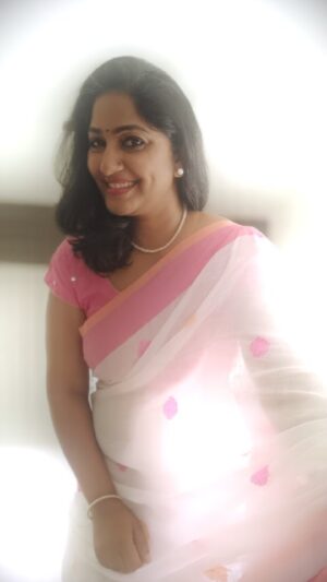 Jhansi Instagram - White , Pink and some Light 
Cotton magic 
Borrowed mom's saree gifted by  @varalakshmi5361
#sareelove