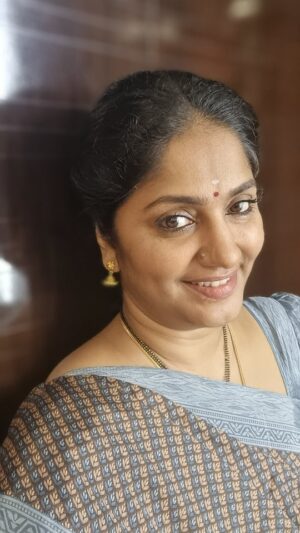 Jhansi Instagram - Transition... for a role.
20yrs time frame.
How natural do you like the characters to be on screen. 
New Film.
#teluguactress 
#telugucinema