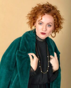 Jiřina Daňhelová Instagram - Víte, co se stane když se potká Leoš Mareš a Cruella de Vill? 
Tak víte? 
@reserved
stylist: @j.e._styling 
make-up: @katesulcova
@honza.kvarda.fotografuje