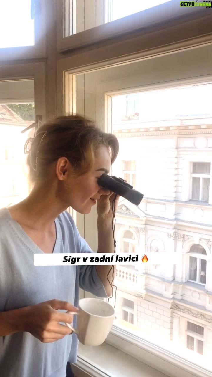 Jiřina Daňhelová - 6.7K Likes - Přeju vám hezký svačiny, vyvětraný třídy a hodně bodíků na přeslazený mlíčka. Holkám pak pěknýho tělocvikáře.
Už máš nalinkovaný okraje?