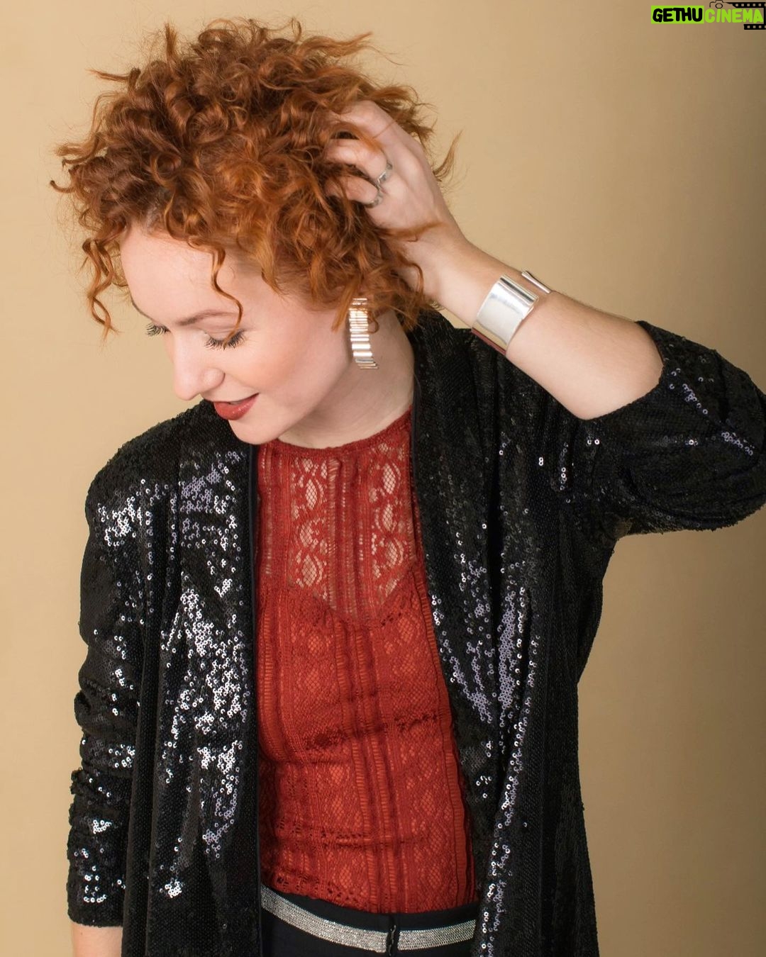 Jiřina Daňhelová - 298 Likes - @reserved
Styling @j.e._styling
Make-up @katesulcova
Šperky @cosstores
