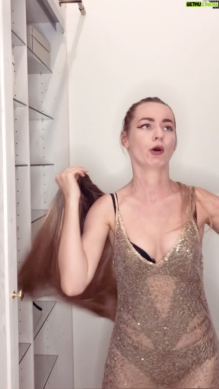 Jiřina Daňhelová - 10.8K Likes - +vizážistka za 1500,- ☝🏻
🥲💅