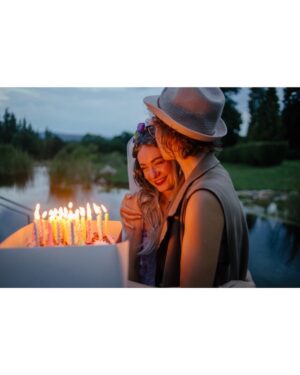Jiřina Daňhelová Instagram - Je libo jednu Mrtvou nevěstu Tima Burtona? Není problem! 

#birthdaygirl