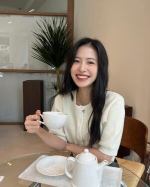 Ji Woo Instagram - 