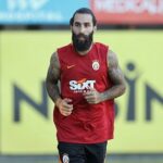 Jimmy Durmaz Instagram – Back home again ❤️💛!!! Feel so good to take my first running steps after the surgery!! Now slowly progress to get back in the right shape 🦁🙌🏻 #dmz #jdbeard #backtowork #galatasaray