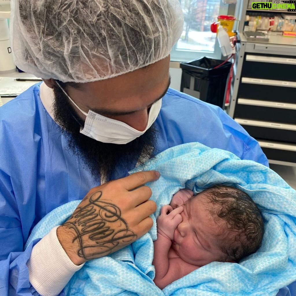 Jimmy Durmaz Instagram - Welcome to the world Noah Abraham Durmaz 👼🙏🏻born At the same day and time as his big brother who is turning 5 years today Happy birthday my son 🎊🎉🎁🎂