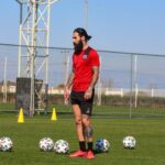Jimmy Durmaz Instagram - Just standing here with my best friends ⚽️❤️ #jdbeard #dmz #beard #jd