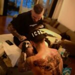 Jimmy Durmaz Instagram – #tb to when i got to tattoo @essmoufid🔥🔥🔥 for  tattoo Bookings I’m fully booked all 2020 sorry😂😂😂 moufid it’s time to continue on the back piece #tattoo #ink #beard #jdbeard #dmz #tattooart #tattoos #tattooartist