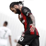 Jimmy Durmaz Instagram - Heyecan verici ve güzel bir sezonu geride bıraktık. Taraftarımızın sezon boyunca bizlere verdiği destek harikaydı. Takım arkadaşlarıma ve taraftarımıza teşekkür ederim. ♥️🖤 Önümüzdeki sezon daha iyisini başaracağız. Her zaman aynı heyecan ve tutkuyla devam edeceğim! 💪 We have left behind an exciting and beautiful season. The support of our fans throughout the season was great. Thank you to my teammates and fans.♥️🖤 We will do better next season. I will always perform with the same excitement and passion!💪 Karagümrük