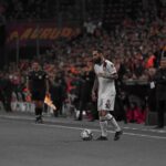 Jimmy Durmaz Instagram - Heyecan verici ve güzel bir sezonu geride bıraktık. Taraftarımızın sezon boyunca bizlere verdiği destek harikaydı. Takım arkadaşlarıma ve taraftarımıza teşekkür ederim. ♥️🖤 Önümüzdeki sezon daha iyisini başaracağız. Her zaman aynı heyecan ve tutkuyla devam edeceğim! 💪 We have left behind an exciting and beautiful season. The support of our fans throughout the season was great. Thank you to my teammates and fans.♥️🖤 We will do better next season. I will always perform with the same excitement and passion!💪 Karagümrük