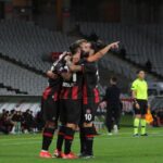 Jimmy Durmaz Instagram - Bravo takim pes etme +3 ✅ #dmz #gumrumk #karagumruk #devamke