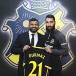 Jimmy Durmaz Instagram - Thank You for being by my side and being a true friend for the last 15 years 🙏🏻❤️ let the show continue … @nimamodyr