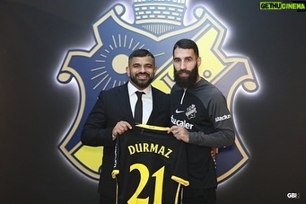 Jimmy Durmaz Instagram - Thank You for being by my side and being a true friend for the last 15 years 🙏🏻❤️ let the show continue … @nimamodyr