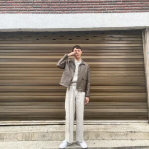 Jin Ho-eun Instagram - 🥶 춥춥