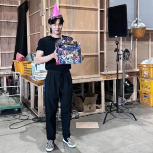 Jin Ho-eun Instagram - 생일 행복하게 보냈습니다! 모두 감사드려요! 😘🫶🏻 사랑하고, 사랑합니다 🤍💜💛🧡💚