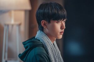 Jin Ho-eun Instagram - 지금, 왓챠! @watcha_kr 
<오늘은 좀 매울지도 몰라>에서 확인하세요!
#오늘은좀매울지도몰라 #RecipeForFarewell