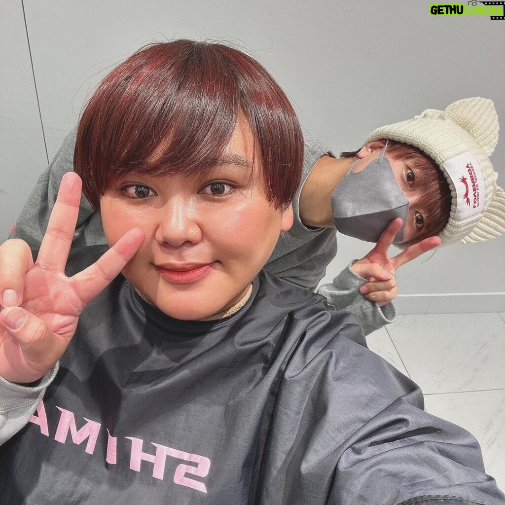 JinJin Instagram - 美容院納めやよ💇‍♂️ 今年もたくさんお世話になりました🧸 来年もじんじんの髪の毛の世話よろしくやよ🙋‍♂️だいき🙋‍♂️