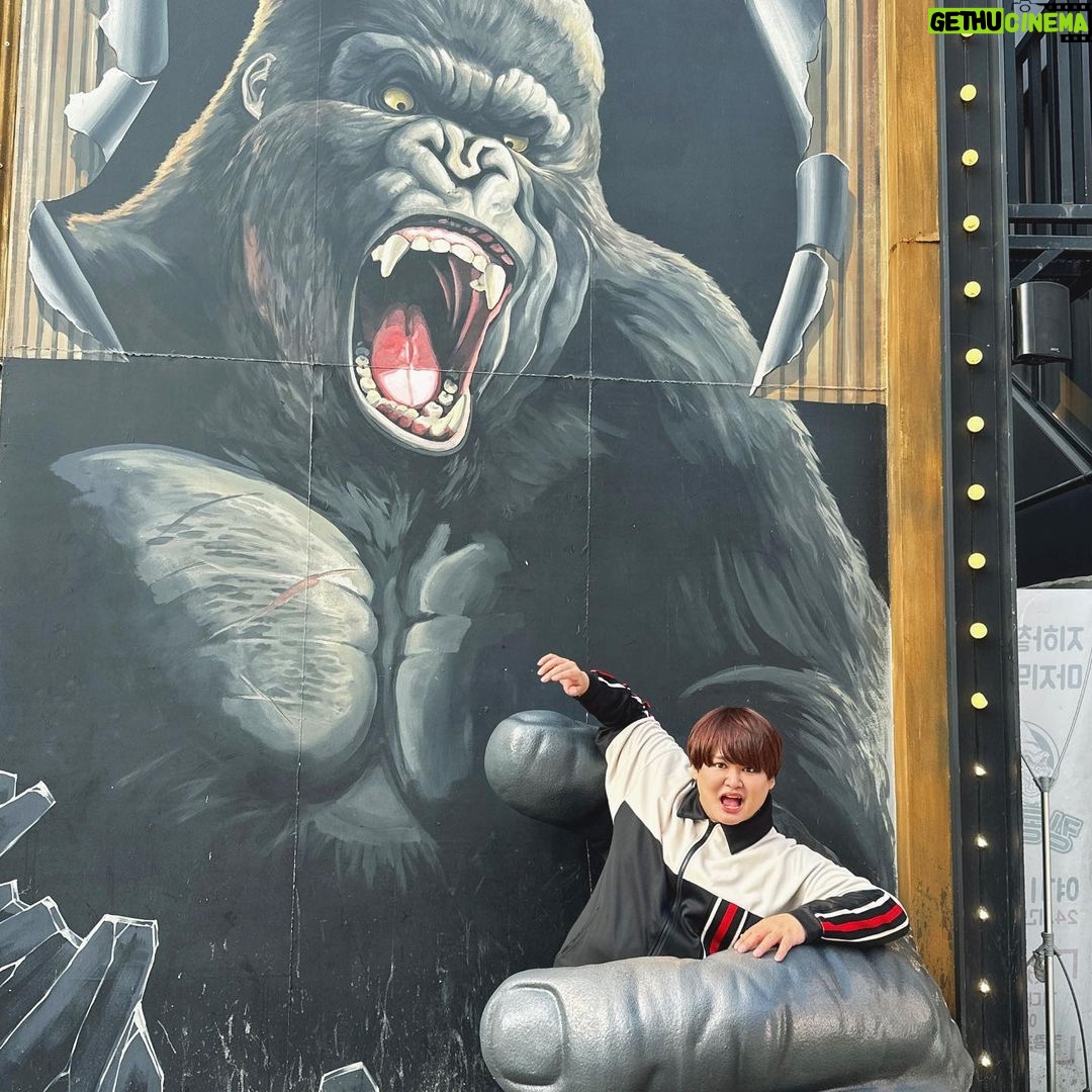 JinJin Instagram - ๅ
ๅผๅงๅฉ๐ฆ๐ ๅงๅฉใใใปใฉไปฒใ่ฏใ๐ฎโ๐จ๐ถ(๏ผ)