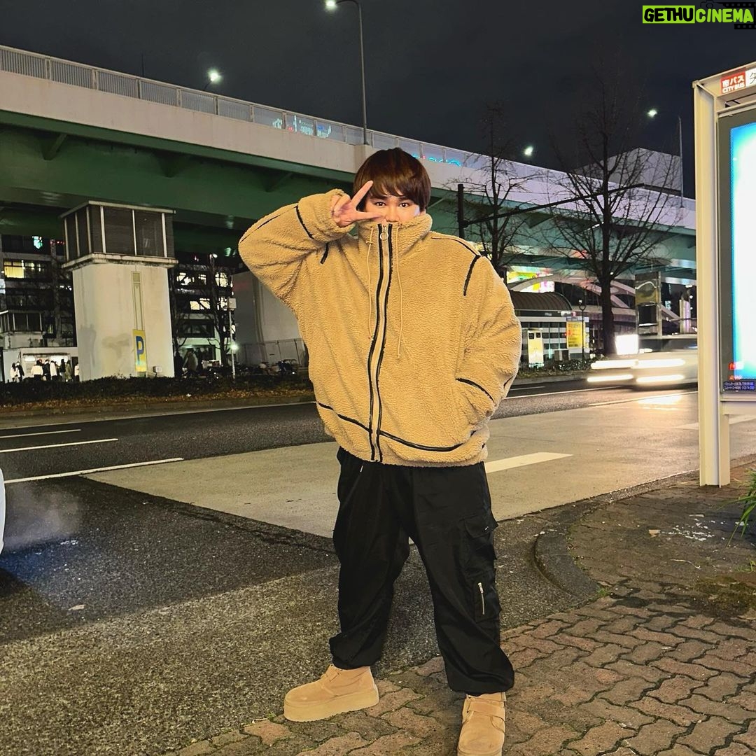 JinJin Instagram - 5分前まで番組の罰ゲームで激辛料理を食べて瀕死状態だったとは思えない僕ってかっこいい^ ^🔥