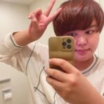 JinJin Instagram – 髪の毛メンテナンスぅううううう‼️
トイレっていっちゃん盛れる🎶