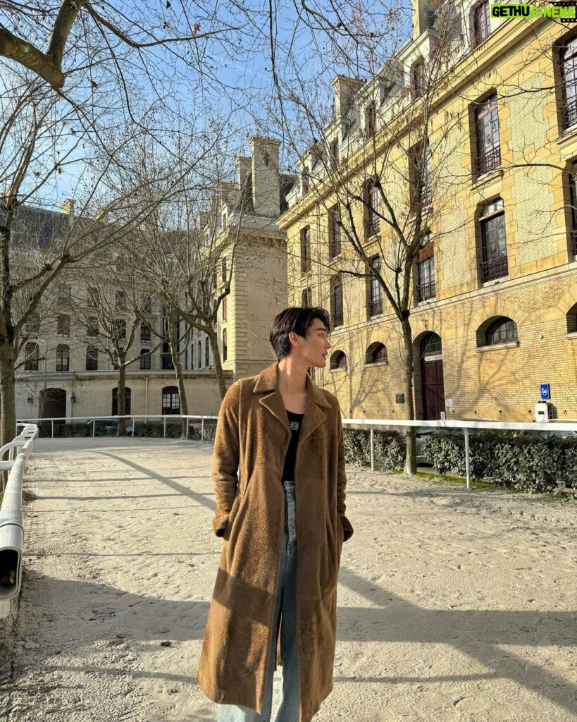 Jirawat Sutivanichsak Instagram - Paris, France