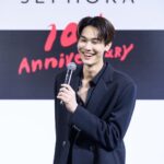 Jirawat Sutivanichsak Instagram - วันนี้ดิวพามาชมบรรยากาศ Event สุด Exclusive ที่งาน Sephora Carnival อยากชวนทุกคนมาจอยเวิร์คชอปจากแบรนด์ดังและเล่นเกมส์พร้อมรับของขวัญมากมาย มาได้ตั้งแต่วันนี้ - 23 ตุลาคมนี้ เวลา 13.00 - 19.00 น. ที่สยามเซ็นเตอร์ชั้น G ข้างร้านเซโฟราสยามเซ็นเตอร์ #เซโฟรารู้จักแค่ชื่อก็อยากเชิญเข้ามาชอป #SephoraThailand10thAnniversary @thaisephora