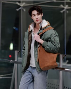 Jirawat Sutivanichsak Instagram - Bonjour, Paris! I’m so excited for the upcoming @LOEWE Fall Winter 2024 Men’s Show. 

Let’s watch the show together on January 20, 2024, at 6:00 pm (TH Time). 
Join me for a fashion-filled experience! 

#LOEWE
#LOEWEFW24
#LOEWExDew
