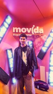 João Guilherme Ávila Instagram - Vou mandar a real aqui para vocês. Não importa a programação do feriado, #AGenteSeMove sempre para os melhores destinos e dessa vez a Movida me levou para curtir o The town no melhor estilo. Seja na cidade ou pegando a estrada, a Vida é para ser Movida #publicidade