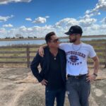 João Guilherme Ávila Instagram – Feliz 60 anos meu pai, te amo! simples assim, faço parte de ti e vc também habita dentro de mim. Juntos somos um pouco um do outro, a gente sabe disso. ❤️ Fazenda Talismã