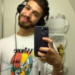 João Guilherme Ávila Instagram - Onde aperta o botão pra viver tudo isso de novo? #parisfashionweek