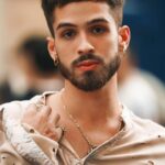 João Guilherme Ávila Instagram - Fashion é tipo comida, não da pra comer o mesmo bagulho todo dia… 🗣️ Acne Studios