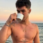 João Guilherme Ávila Instagram – tardeee 🤙🏼 Praia de Serrambi/PE