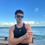 João Guilherme Ávila Instagram – 2 0 2 3 🪩 Praia de Serrambi/PE