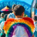 João Pedro Bernardes Instagram - O mundo precisa(va) de mais cor 🌈 A The Color Run by Ageas é muito mais que uma corrida, é um convite para todos/as fazerem exercício físico e se divertirem! 🥰  Obrigado @ageasgrupo pelo convite, e por tornarem o mundo num lugar mais feliz! Foram, sem dúvida, os 5km mais felizes e coloridos do Planeta! #GrupoAgeasPortugal #thecolorrunportugal / p u b Gondomar, Portugal