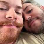 João Pedro Bernardes Instagram - 90.000 obrigados 🤍🫶🏻 . . . #couple #lgbtq #portugal #caracoroa #caracoroablog #youtube