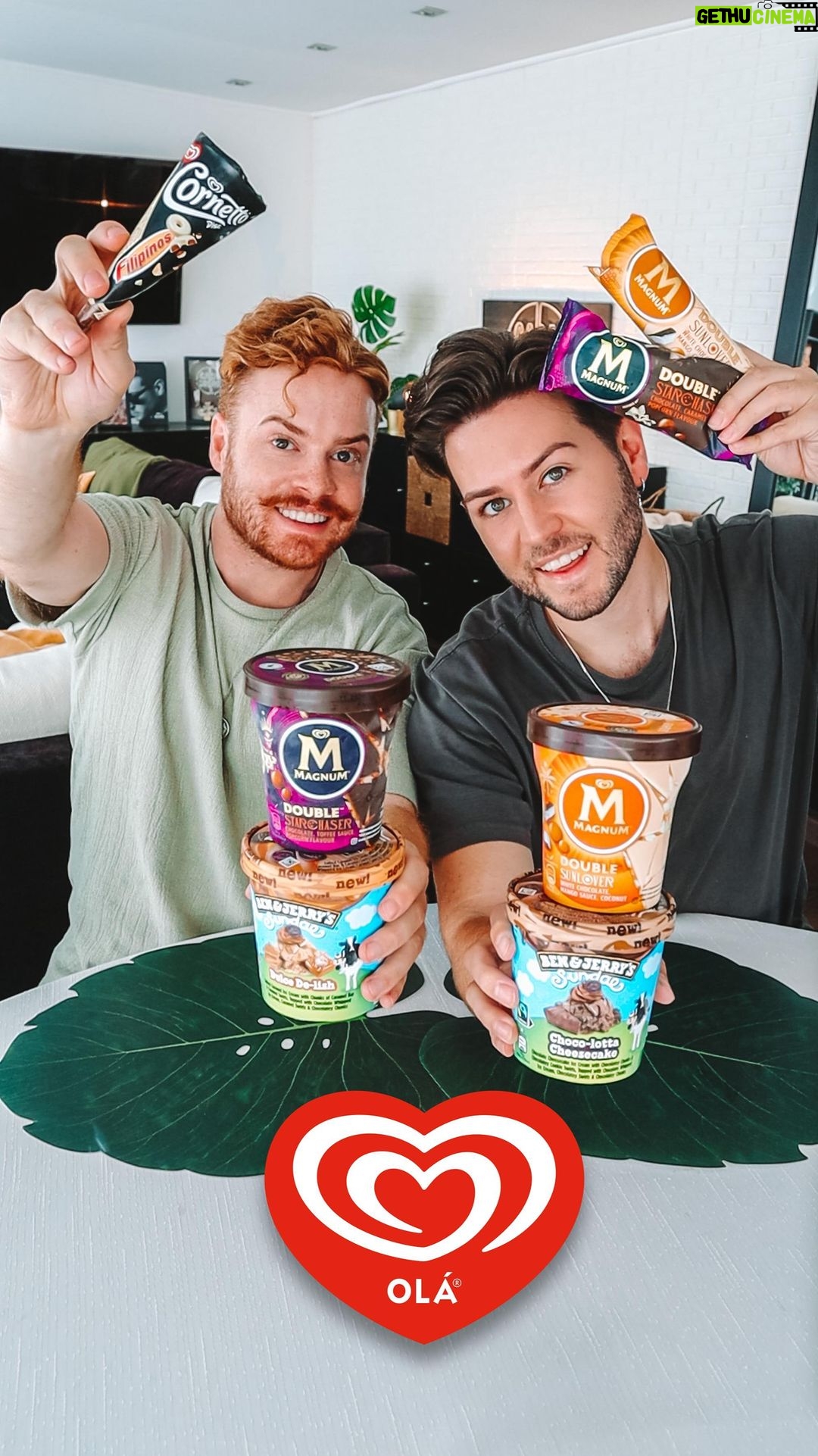 João Pedro Bernardes Instagram - Vocês pediram, aqui está: vamos experimentar uma das novidades dos gelados Olá: o cornetto de filipinos brancos 🤤🍦 E se te dissermos que podes ter este cornetto e muitos mais @olagelados à tua porta em minutos? E com um mega desconto?! 👀 Entra na loja ‘Gelados by Olá’ na Uber Eats e tem uma oferta de 5€ numa compra igual ou superior a 15€, usando o código OLACARACOROA 🤍 Podes usufruir da promo apenas até ao dia 31 de Maio‼️ Encomenda já o teu e diz-nos se também tem o teu selo de aprovação! ⭐️ . . . P U B #OLÁ #Cornetto #Magnum #MagnumIceCream #BenAndJerrys #Gelado #Gelados #IceCream #food #foodies #filipinos