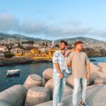 João Pedro Bernardes Instagram - Dia 2: Câmara de Lobos, Cabo Girão e as famosas bebidas Poncha e Nikita! ✌🏻🏝️ Um dia em grande 🤍 . . . #madeira #ilhadamadeira #visitportugal #visitmadeira #travel #lifestyle #foodie #couple #lgbtq #portugal #caracoroablog Funchal, Madeira, Portugal