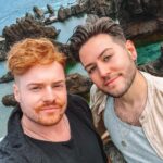 João Pedro Bernardes Instagram - Quem gostava de ver um vlog destes dias pela ilha? ✈️🏝️☀️ . . . #madeira #ilhadamadeira #visitportugal #visitmadeira #travel #lifestyle #foodie #couple #lgbtq #portugal #caracoroa #travelcouple #caracoroablog Funchal, Madeira, Portugal