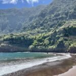 João Pedro Bernardes Instagram - Quem gostava de ver um vlog destes dias pela ilha? ✈️🏝️☀️ . . . #madeira #ilhadamadeira #visitportugal #visitmadeira #travel #lifestyle #foodie #couple #lgbtq #portugal #caracoroa #travelcouple #caracoroablog Funchal, Madeira, Portugal