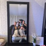 João Pedro Bernardes Instagram – Registos de um aniversário CAÓTICO, com amigos ainda mais CAÓTICOS mas que eu amo muito! 🫶🏻❤️

Qual é o vosso momento caótico preferido? 😂😂😂

Ps. Quem entender a referência de inspiração do meu bolo ganha uma fatia! 🫶🏻⚡️